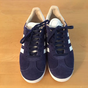 Adidas Gazelle in noble indigo/white/linen w/ box